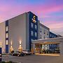 Comfort Suites
