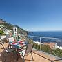 Villa Ecuba - Villa for Groups in a Strategic Position