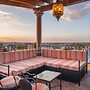 Casa Linda, 2BR Home with Luxury Bedding, A/C & Rooftop Views