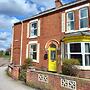 Charming 4-bed Victorian House in Retford