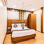 Fabhotel Arton Suite