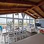 Killy Views Stunning Waterfront Pet Friendly Fireplace Free EV Charger