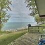 Lakefront Cottage Near Wineries + State Parks!