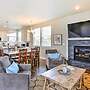 Ocean Shores House w/ Hot Tub - Walk to Beach