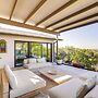 Luxe Mid-century Austin Home w/ Canyon Views
