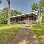 Beautiful Toledo Bend Retreat w/ Private Dock