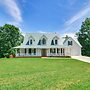 Large Lake Cumberland Retreat w/ Deck Views!