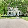 Home Near Downtown & Spearfish Canyon!