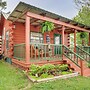 Cozy Pelsor Cabin w/ Mountain & Valley Views!