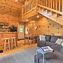 Cozy Boone Cabin w/ Deck: Close to Downtown!