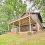 Cozy Amish Country Cabin on Shipshewana Lake!