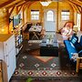 Paradise Valley Cabin by Chico & Yellowstone Park!