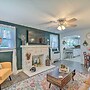 Historic Branson Cottage: 7 Mi to Table Rock Lake!