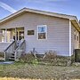 Nags Head Cottage: Screened Porch, Walk to Beach!