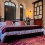 La Banksia Hotel