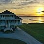 Dolphin Lookout 4 Bedroom Home by RedAwning