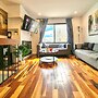 Stylish Townhome Dt Mtl Num01