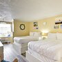 Daytona Beach Studio w/ Private Lanai 1 Mi to Pier