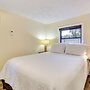 Mt Dora Couple's Retreat w/ Shared Pool!