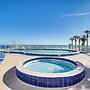 Beautiful Daytona Beach Shores Condo w/ Hot Tub!