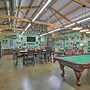 Saint Matthews Outlaw Gameroom w/ Fire Pit!