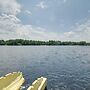 Lakefront Getaway w/ Canoe & Dock Fishing!