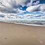 Lake Michigan Gem < Half-mi to Private Beach!
