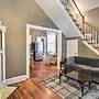 Stylish Vicksburg Apt w/ Porch - 2 Mi to Casino!