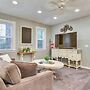 2 Mi to Bay Park: Charming Milwaukie Getaway