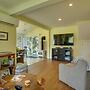 Family-friendly Cottage, Walk to the Beach!
