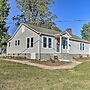 Blue Ridge Mtns Cottage w/ Porch, Fire Pit & Grill