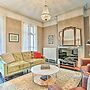 Centrally Located Apt in Victorian Mansion!