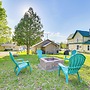 Cedar Home w/ Fire Pit & Grill ~ 3 Mi to Lakes
