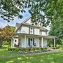 Lush, Modern Farmhouse w/ Mtn Views & Sunroom