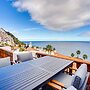 Bright Catalina Island Condo w/ Ocean Views!