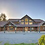 Brookings Vacation Rental Lodge on 88 Acres!