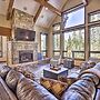 Luxe Breckenridge Home w/ 3 Fireplaces & View!