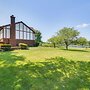 Bike & Kayak: Lakefront Prospect Heights Home