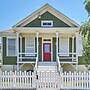 Galveston Victorian - Walk to the Strand & Beach