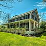 Traditional Martha's Vineyard Home w/ Porch & Yard