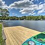Picturesque Cottage With Sunroom on Ashmere Lake!