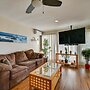 Pacific Beach Apartment: Walk to Beach & Pier!