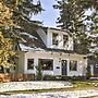 Charming Downtown Coeur D'alene Home With Yard!