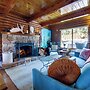 Boutique + Artsy Log Cabin in North Lake Tahoe!