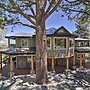 Luxury Chalet w/ Mtn Views: 3 Mi to Mt Rose Ski!