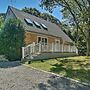 Vineyard Gem < 2 Mi to Beach & Oak Bluffs!