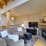Chillside Chalet: Modern West Vail Townhouse!