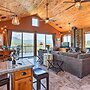 28 Mi to Yosemite: Lovely Mtn Cottage w/ Fire Pit!