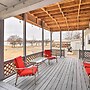 Eufaula Escape w/ Deck - Steps to Lake!