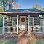 Historic Marshall Log Cabin < 1 Mi to Dtwn!